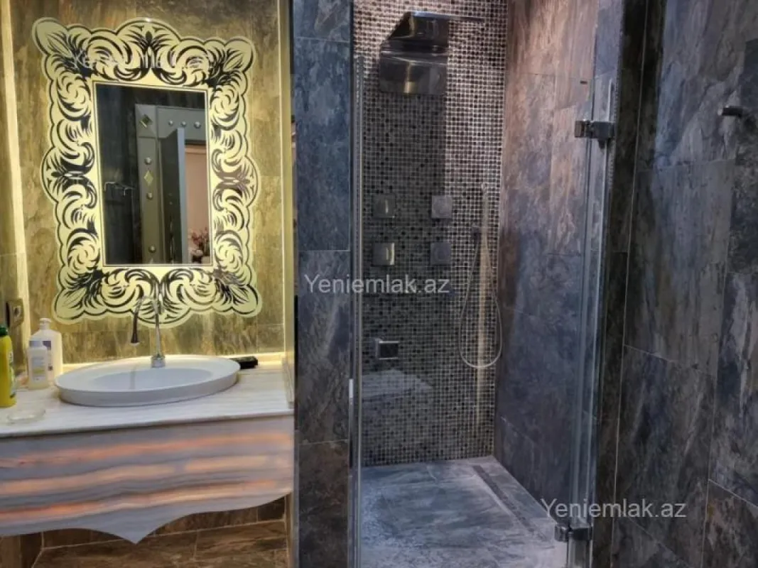 Satılır 5 otaqlı yeni tikili 225 m²