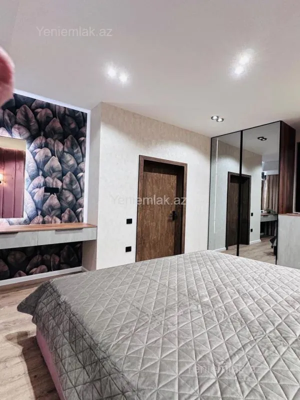 Satılır 3 otaqlı yeni tikili 85 m²