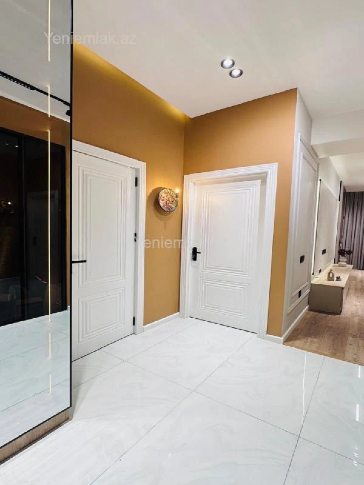 Satılır 3 otaqlı yeni tikili 85 m²