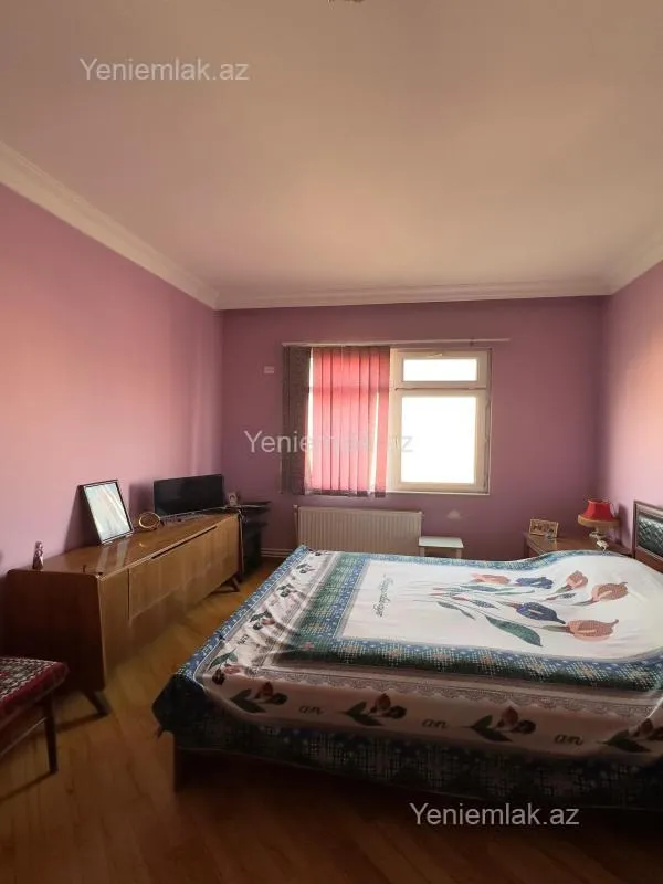 Satılır 4 otaqlı yeni tikili 140 m²
