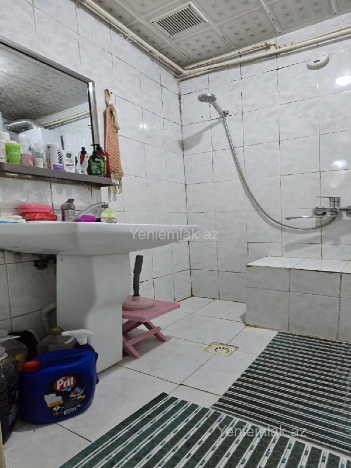 Satılır 2 otaqlı köhnə tikili 70 m²
