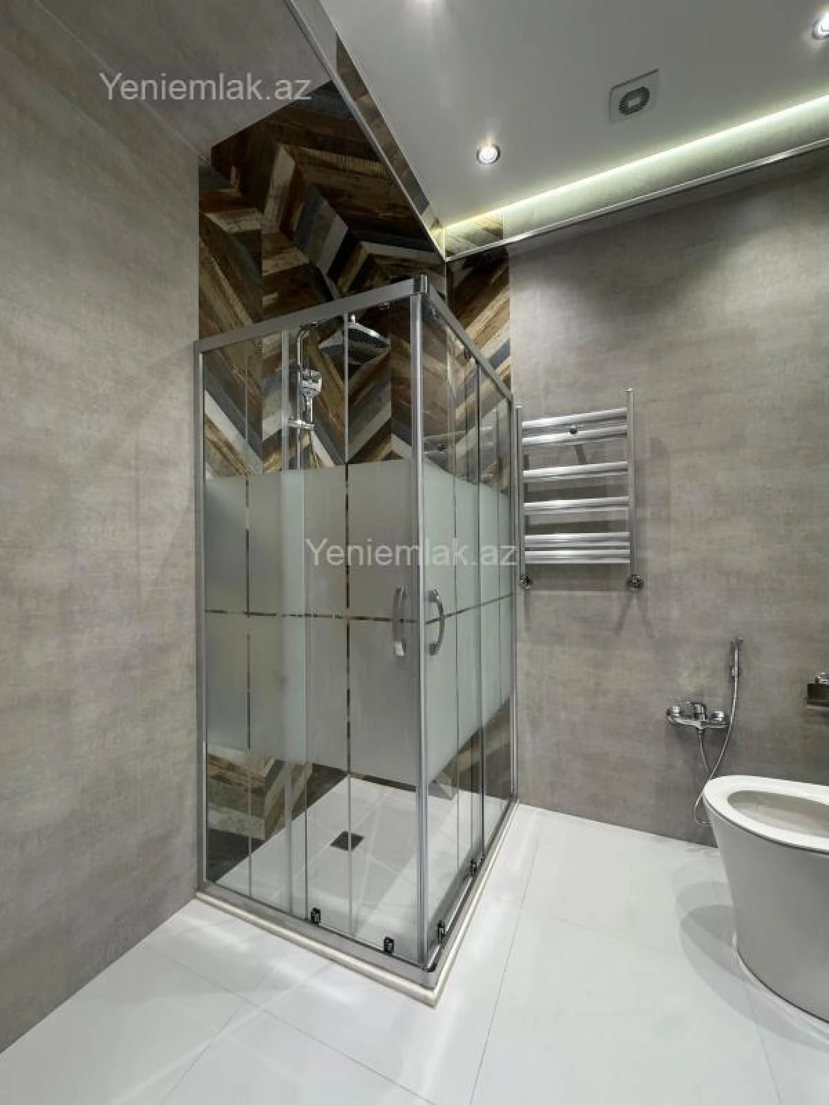 Satılır 2 otaqlı yeni tikili 55 m²