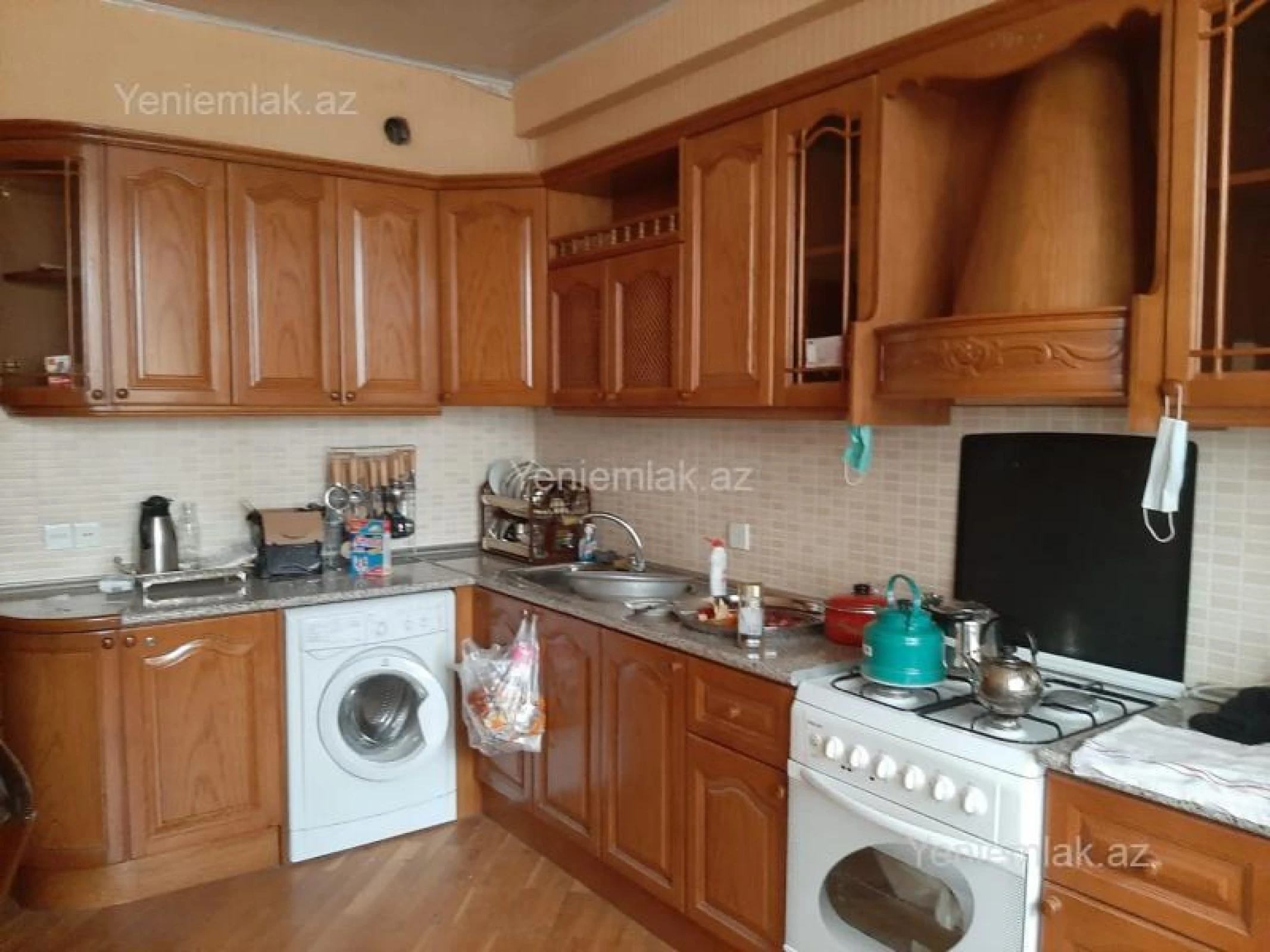 Satılır 3 otaqlı yeni tikili 150 m²