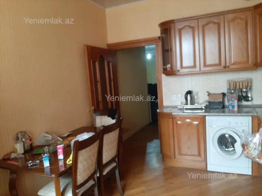 Satılır 3 otaqlı yeni tikili 150 m²