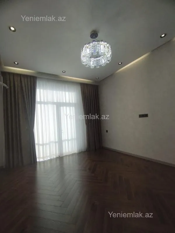 Satılır 3 otaqlı yeni tikili 80 m²