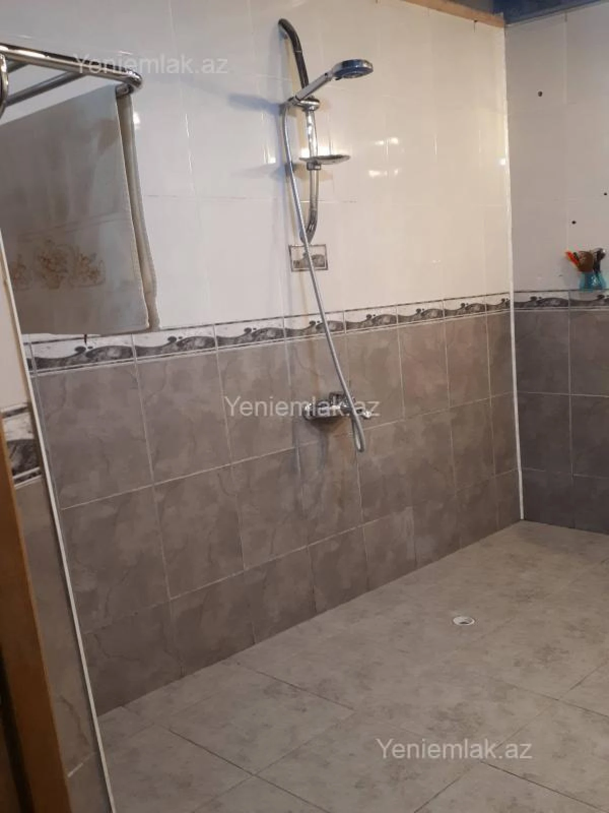 Satılır 2 otaqlı yeni tikili 76 m²