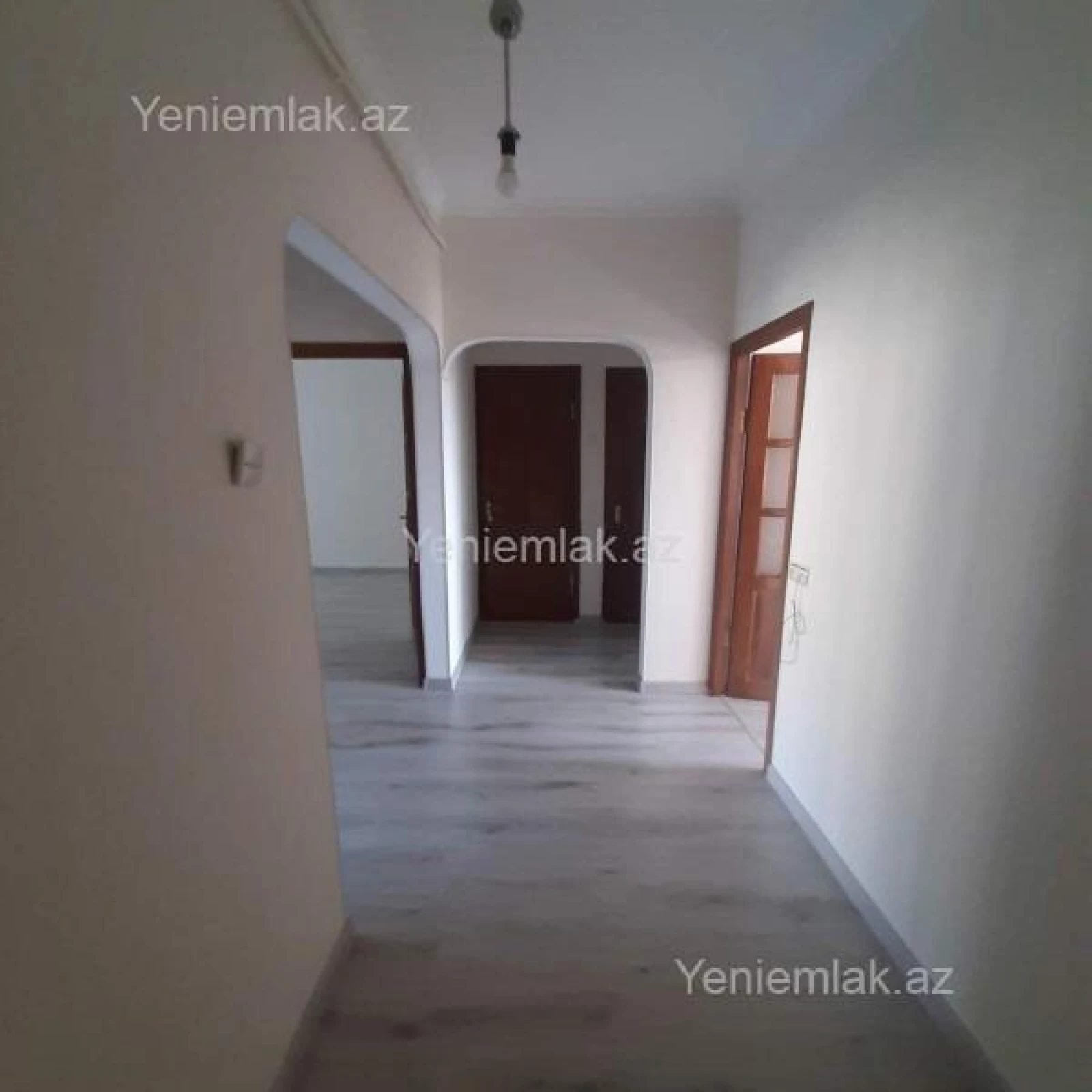 Satılır 3 otaqlı köhnə tikili 75 m²