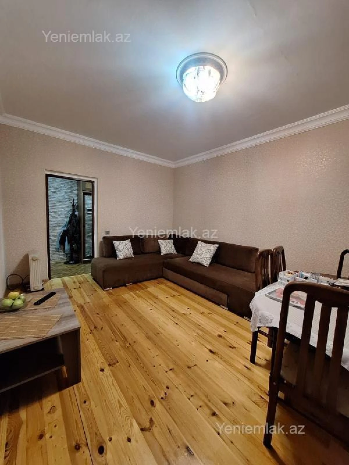 Satılır 1 otaqlı köhnə tikili 40 m²