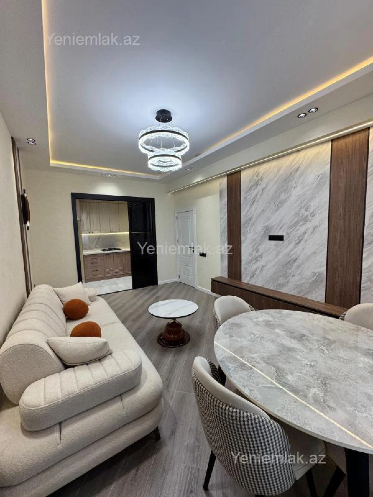 Satılır 3 otaqlı yeni tikili 80 m²