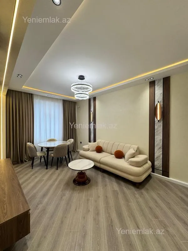 Satılır 3 otaqlı yeni tikili 80 m²