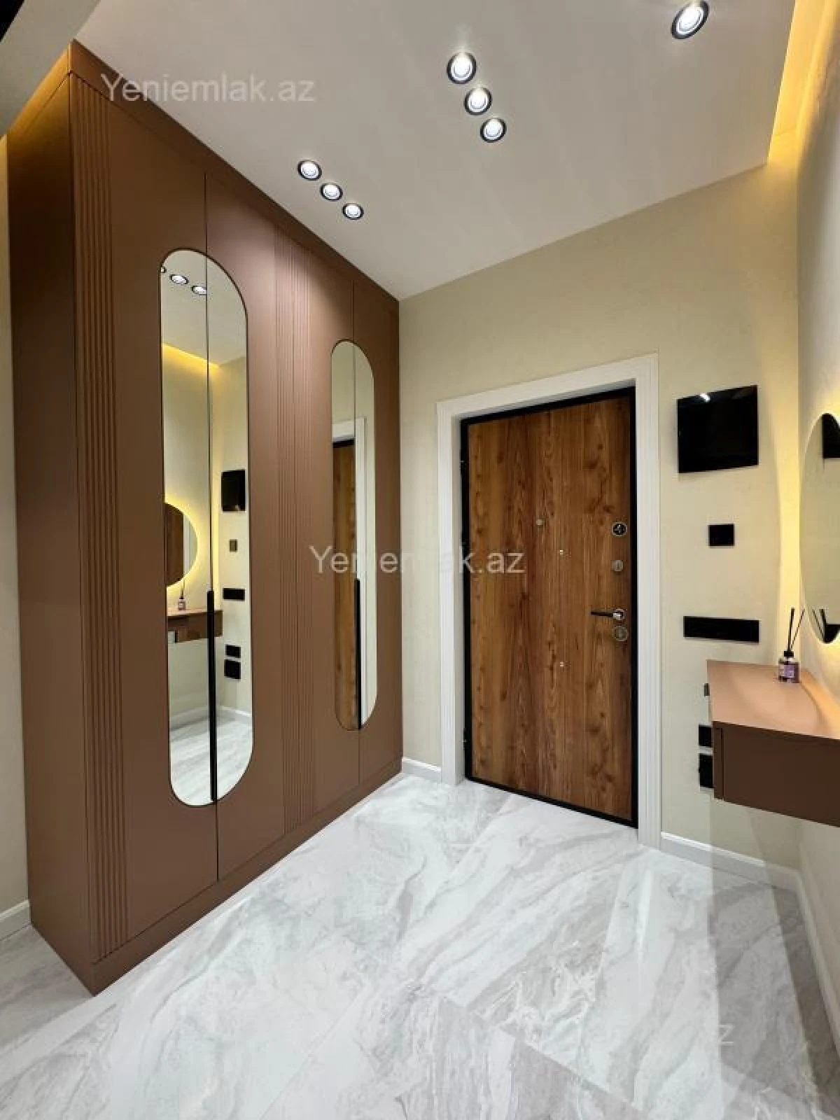 Satılır 3 otaqlı yeni tikili 80 m²