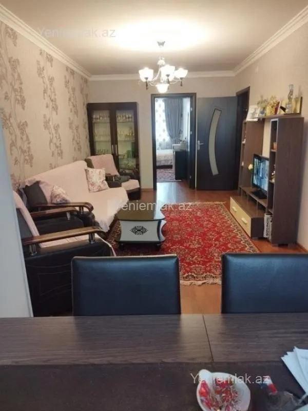 Satılır 3 otaqlı köhnə tikili 70 m²