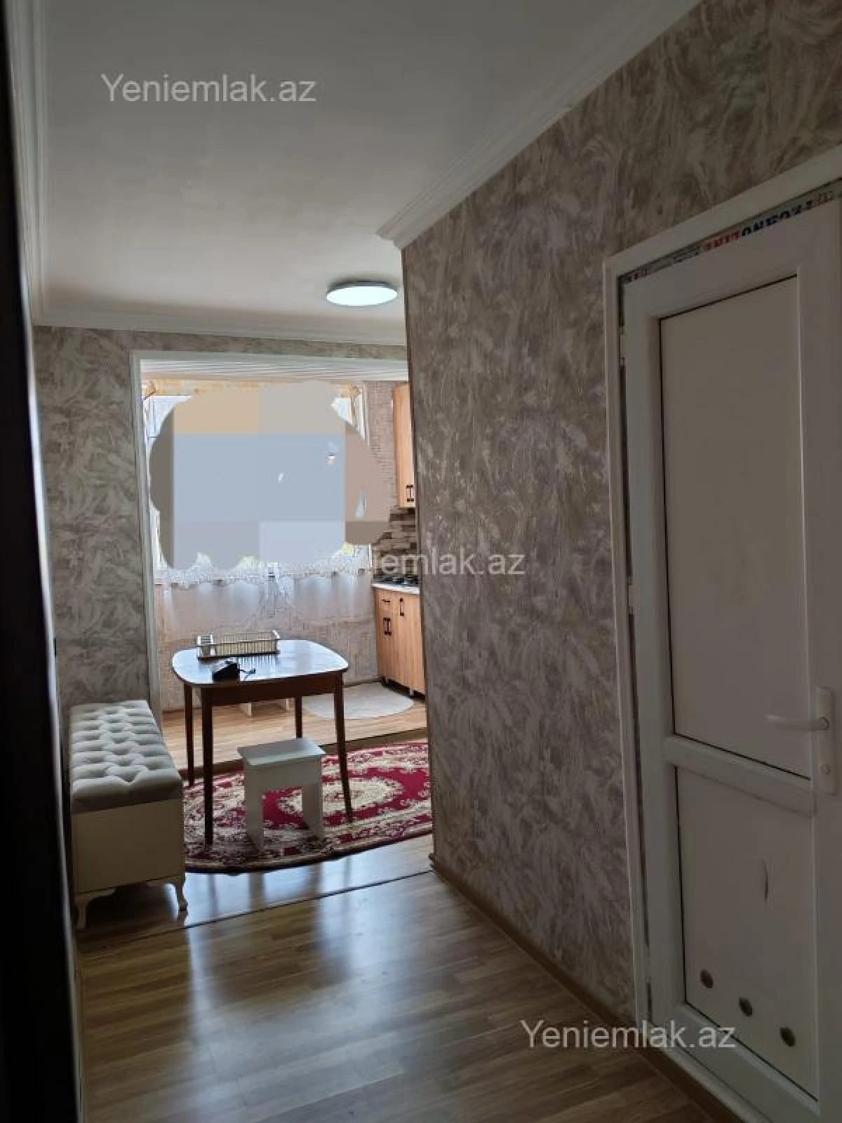 Satılır 2 otaqlı köhnə tikili 40 m²