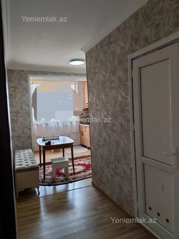 Satılır 2 otaqlı köhnə tikili 40 m²