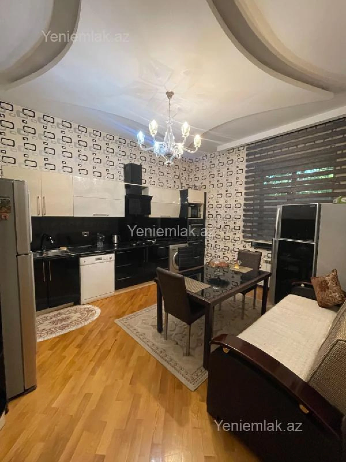 Satılır 7 otaqlı həyət evi 555 m²