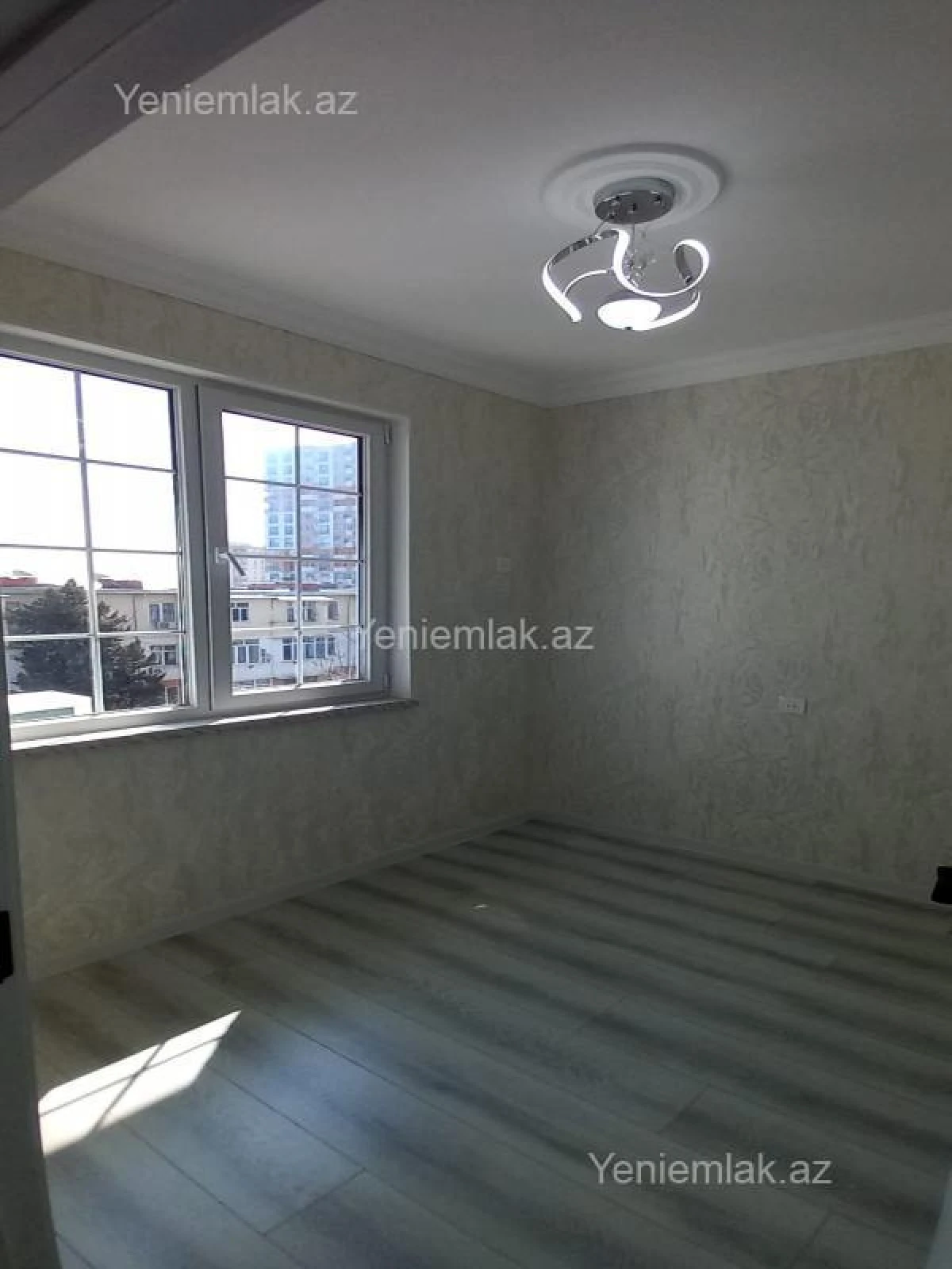 Satılır 3 otaqlı köhnə tikili 55 m²