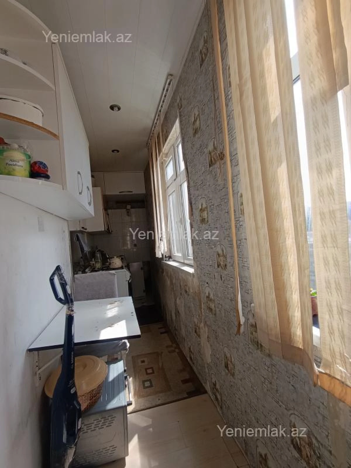 Satılır 2 otaqlı köhnə tikili 43 m²