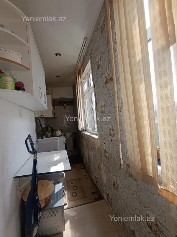 Satılır 2 otaqlı köhnə tikili 43 m²