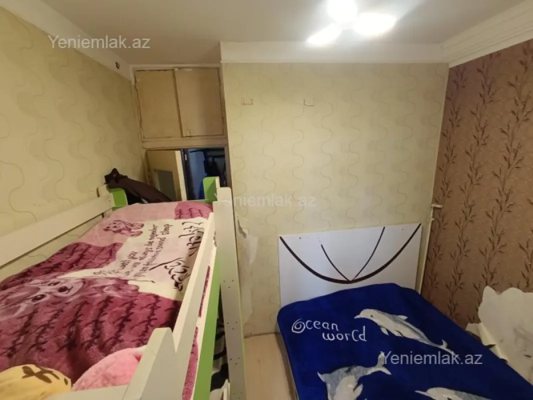 Satılır 2 otaqlı köhnə tikili 43 m²