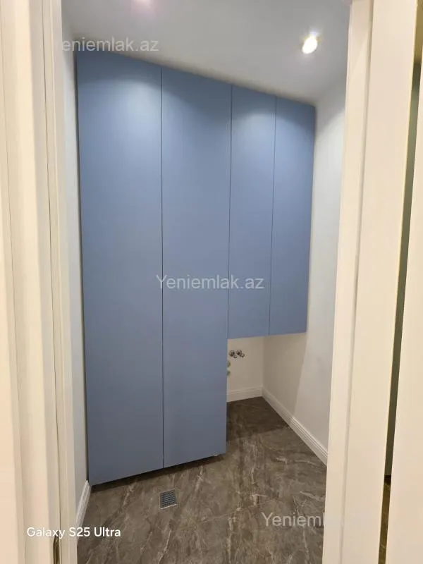 Satılır 4 otaqlı yeni tikili 185 m²