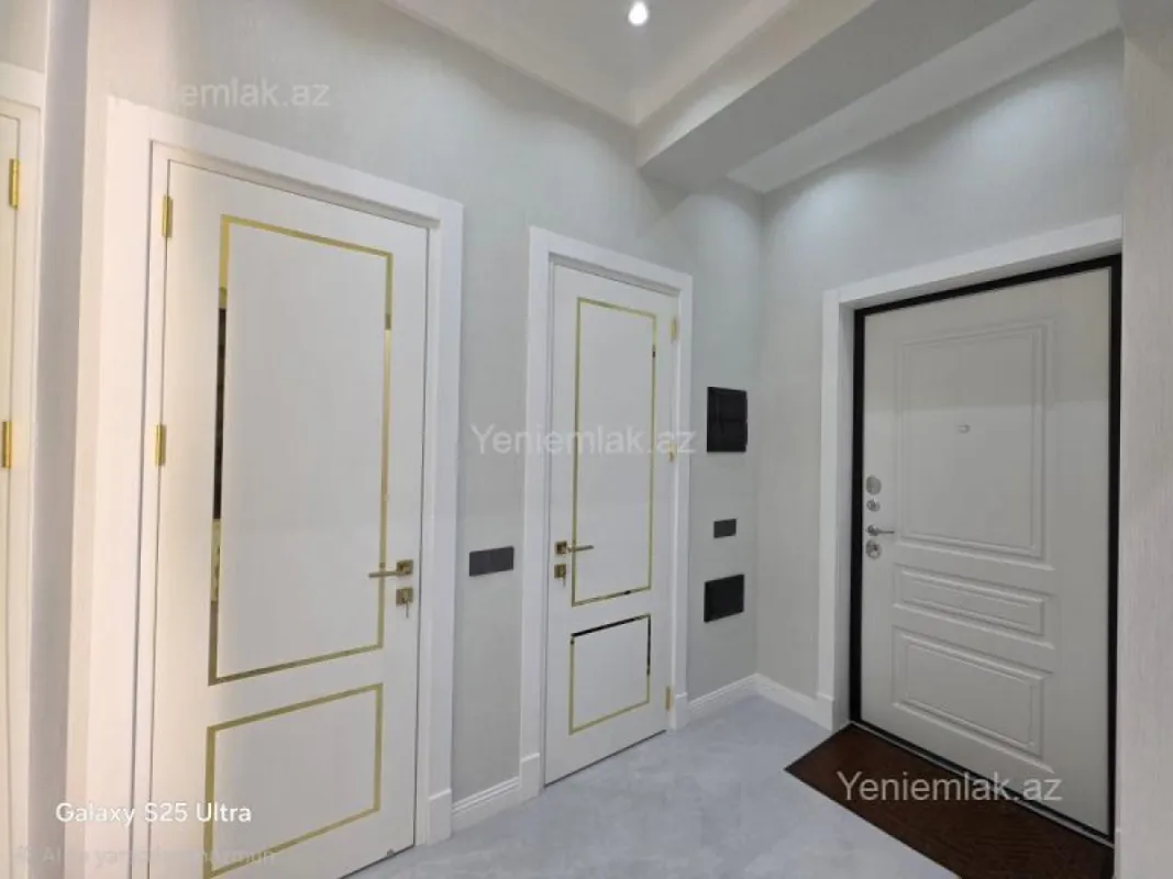 Satılır 4 otaqlı yeni tikili 185 m²