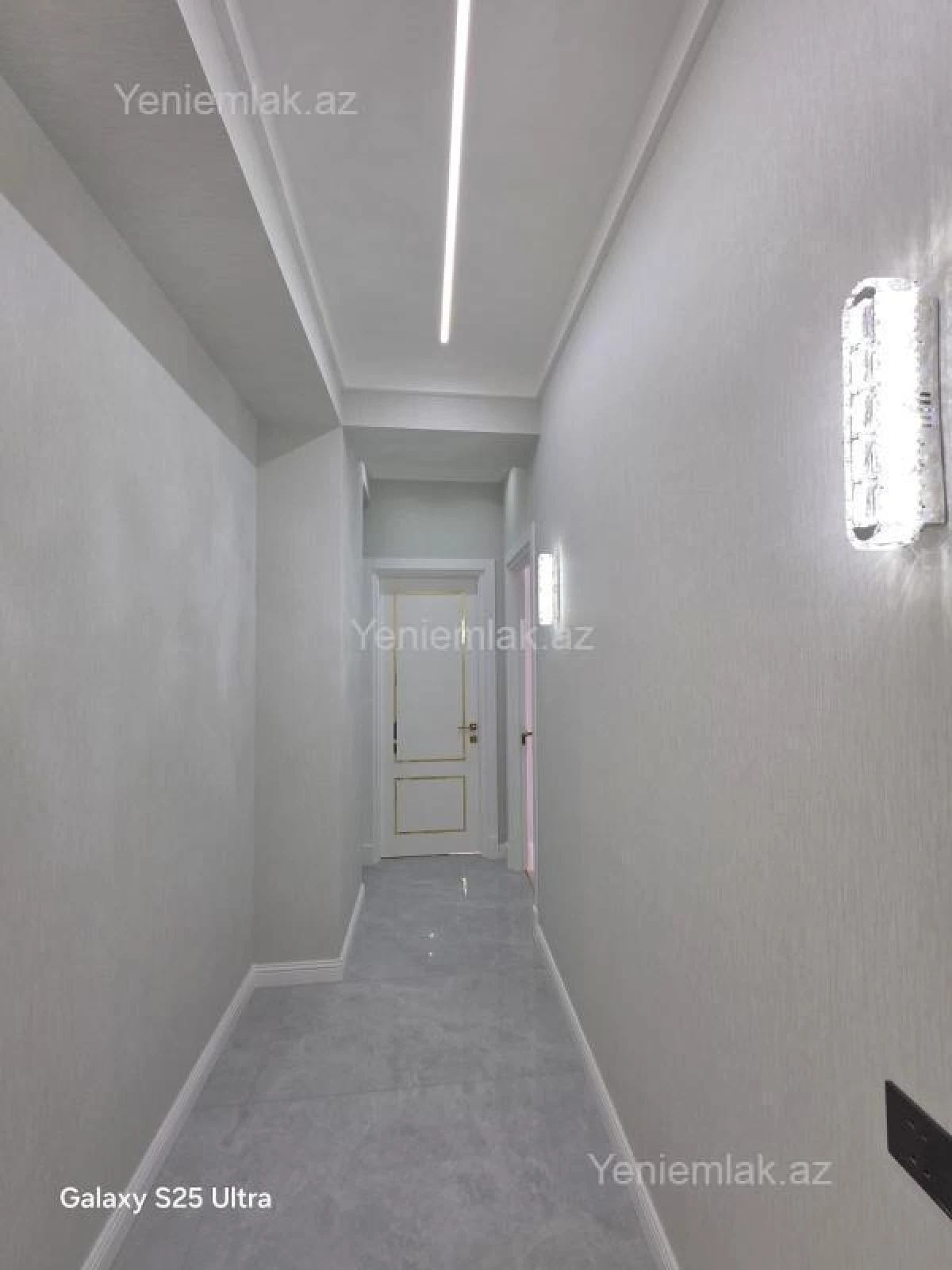 Satılır 4 otaqlı yeni tikili 185 m²