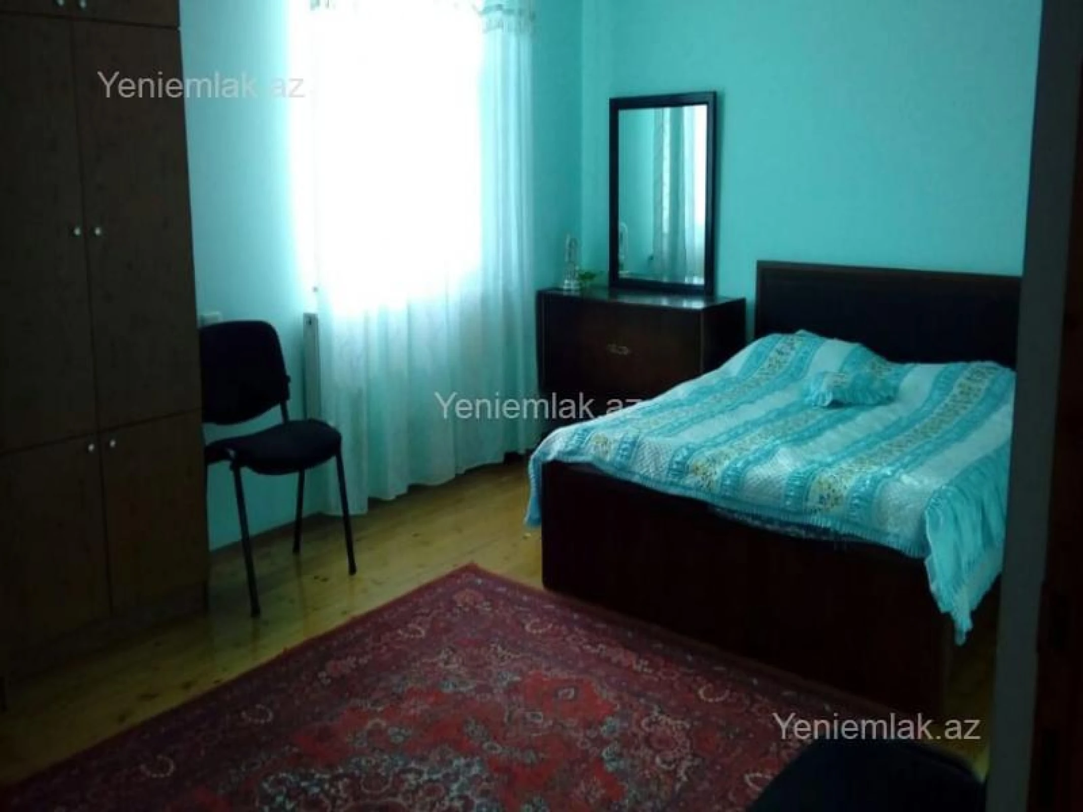 Satılır 5 otaqlı həyət evi 250 m²