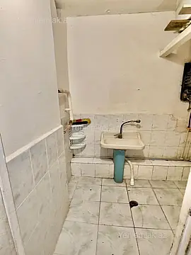 Satılır 2 otaqlı köhnə tikili 54 m²