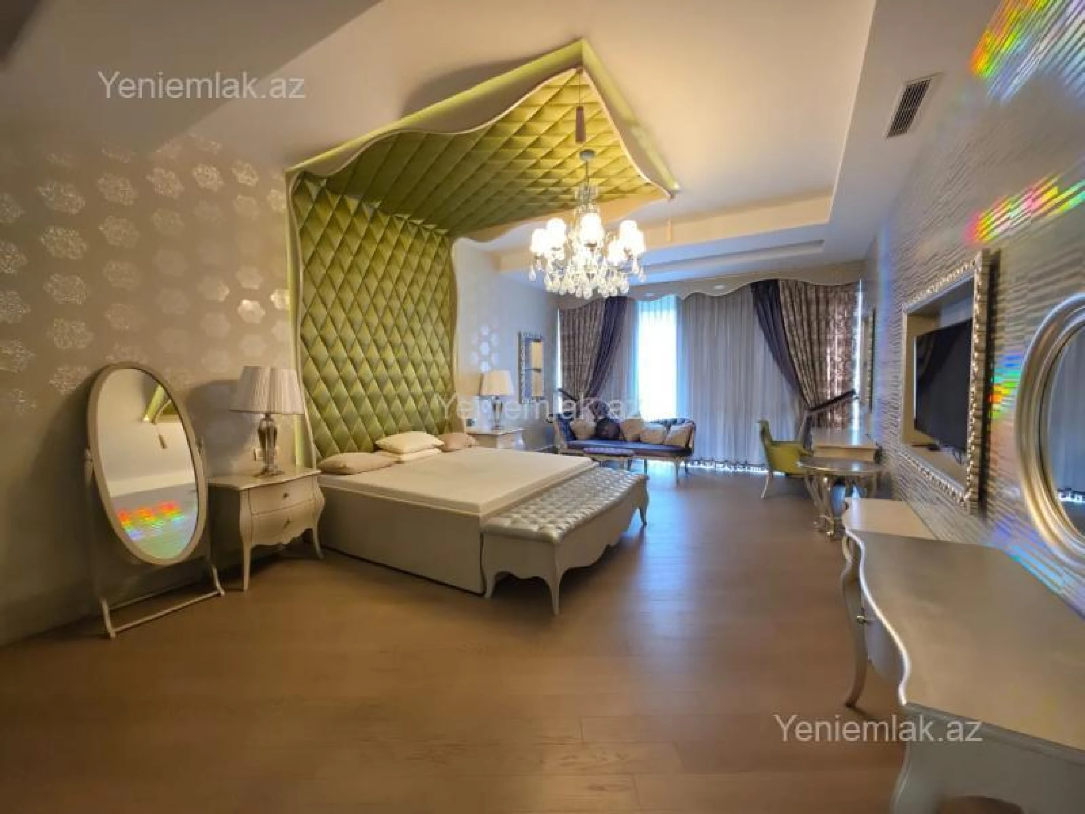 Satılır 4 otaqlı yeni tikili 240 m²