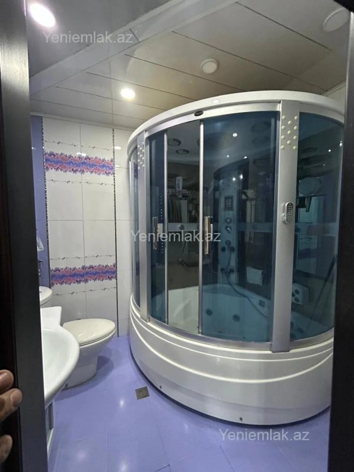 Satılır 3 otaqlı yeni tikili 123 m²