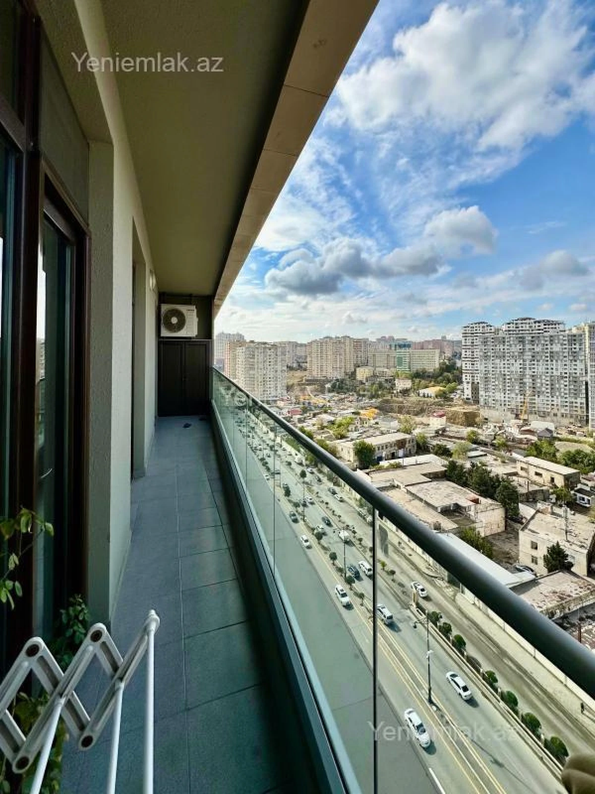 Satılır 2 otaqlı yeni tikili 105.5 m²