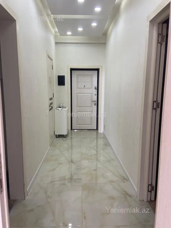 Satılır 2 otaqlı yeni tikili 73 m²