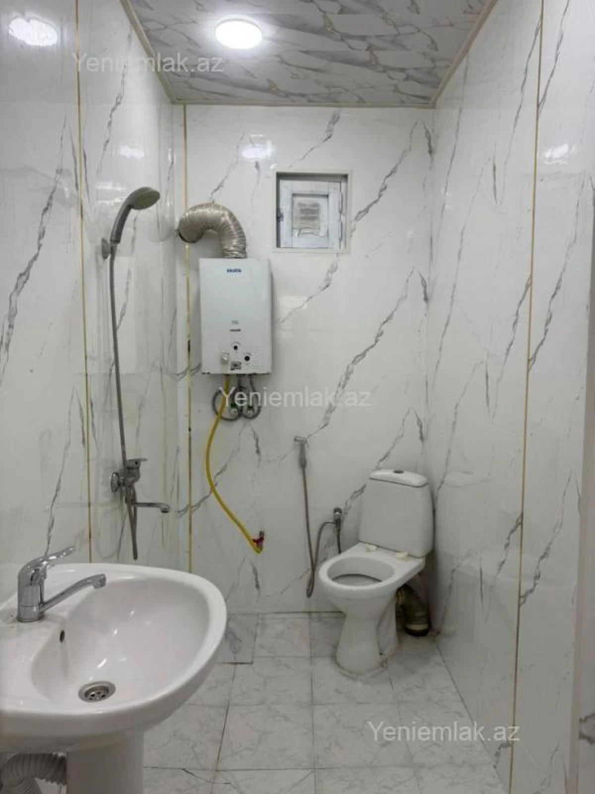 Satılır 2 otaqlı həyət evi 55 m²