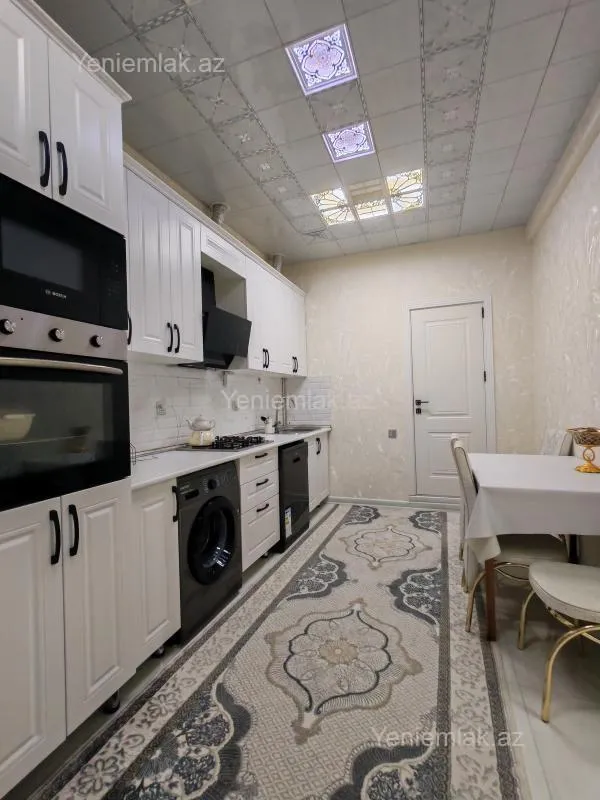 Satılır 2 otaqlı yeni tikili 61 m²