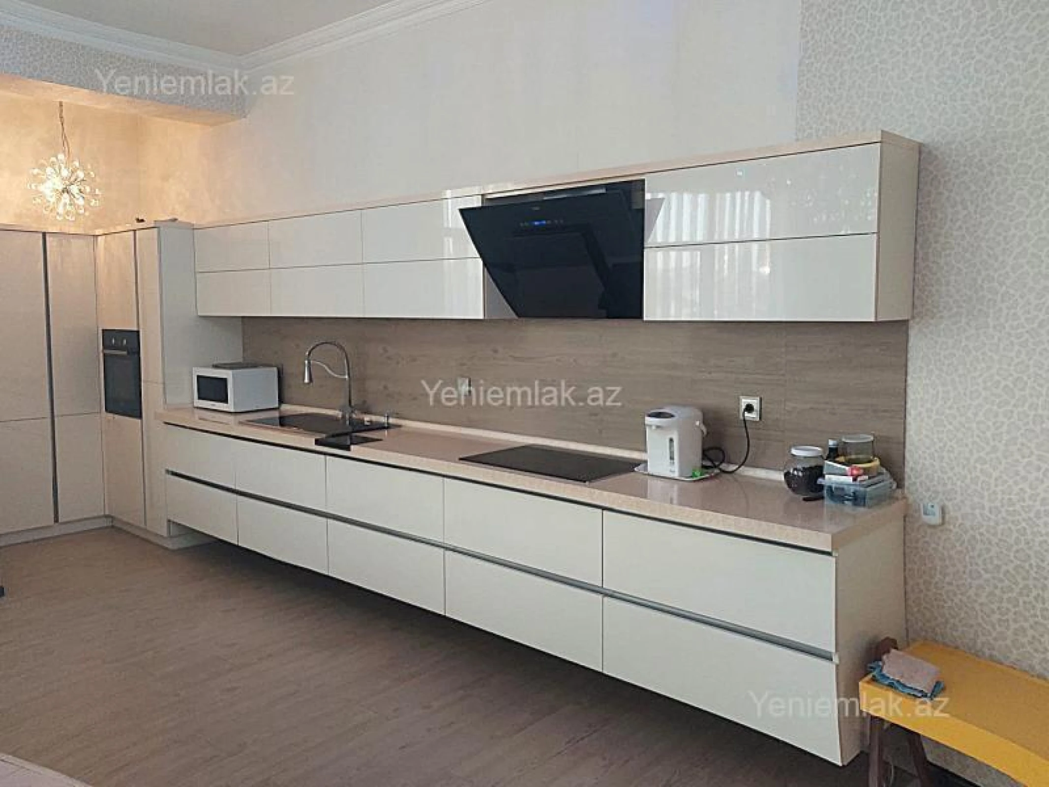 Satılır 4 otaqlı yeni tikili 170 m²
