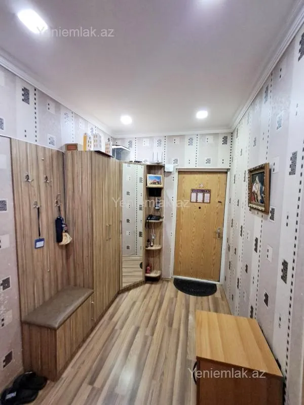 Satılır 3 otaqlı köhnə tikili 75 m²
