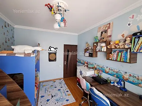 Satılır 3 otaqlı köhnə tikili 75 m²
