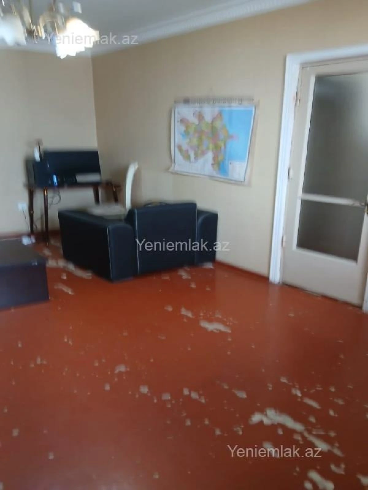 Satılır 3 otaqlı köhnə tikili 80 m²