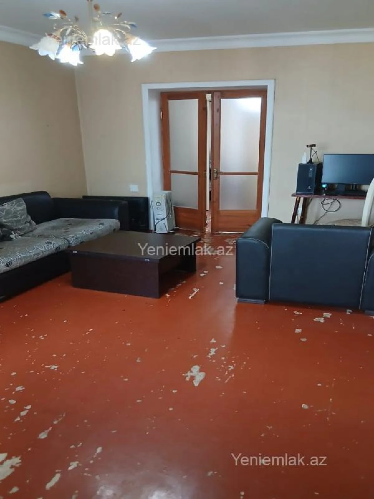 Satılır 3 otaqlı köhnə tikili 80 m²