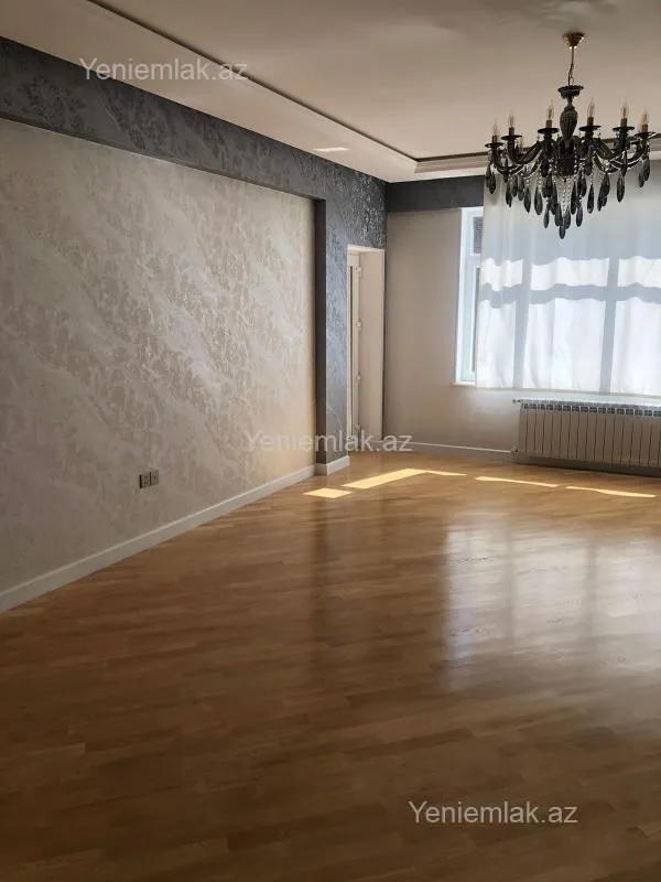 Satılır 3 otaqlı yeni tikili 150 m²