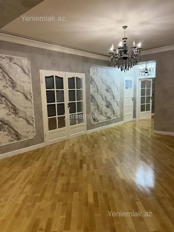 Satılır 3 otaqlı yeni tikili 150 m²