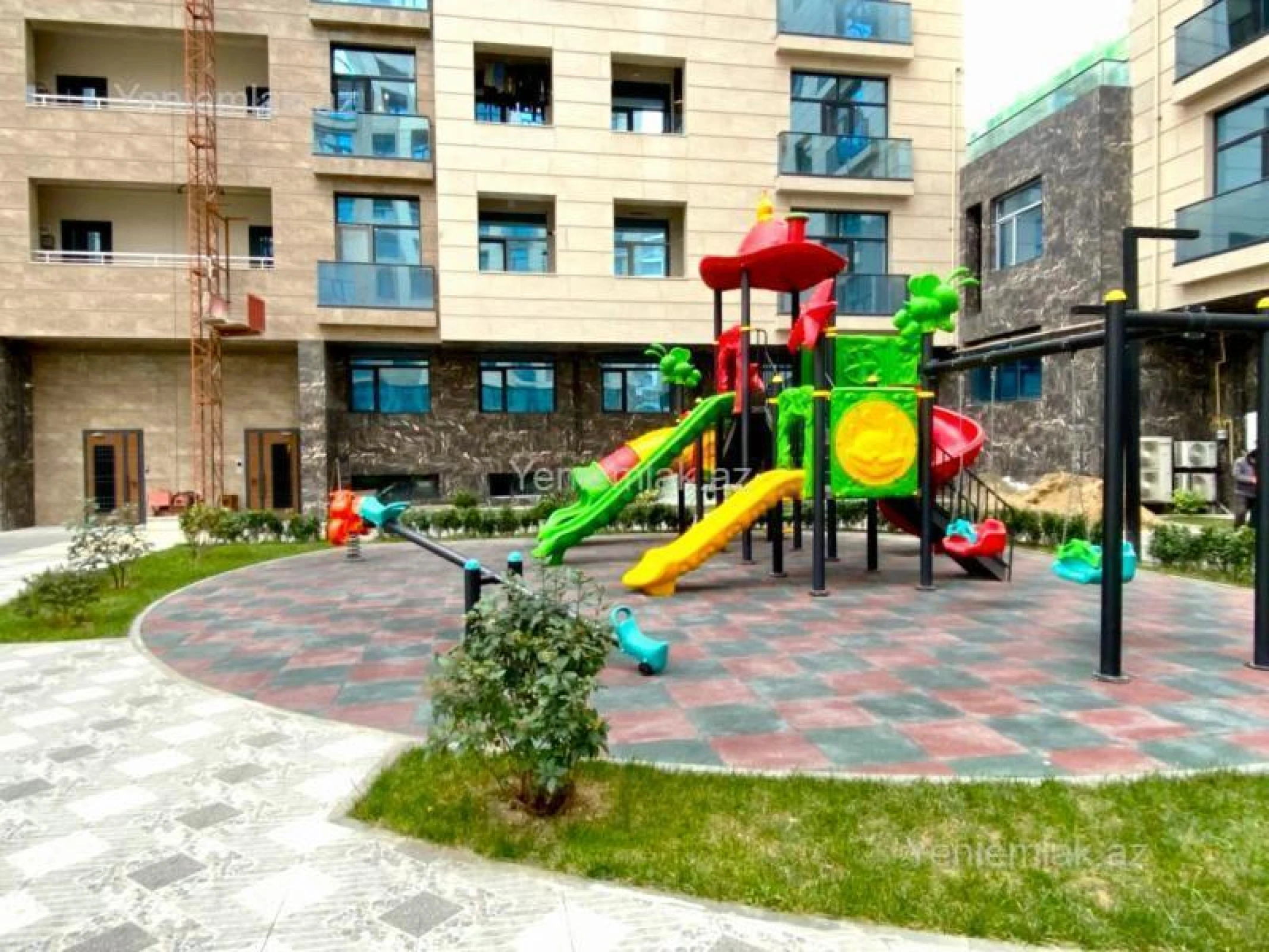 Satılır 2 otaqlı yeni tikili 71 m²