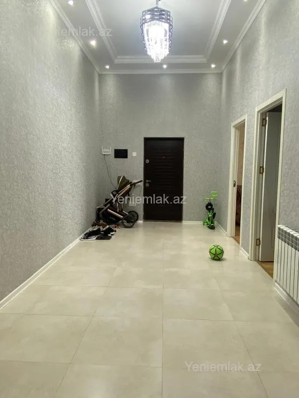 Satılır 4 otaqlı yeni tikili 143 m²
