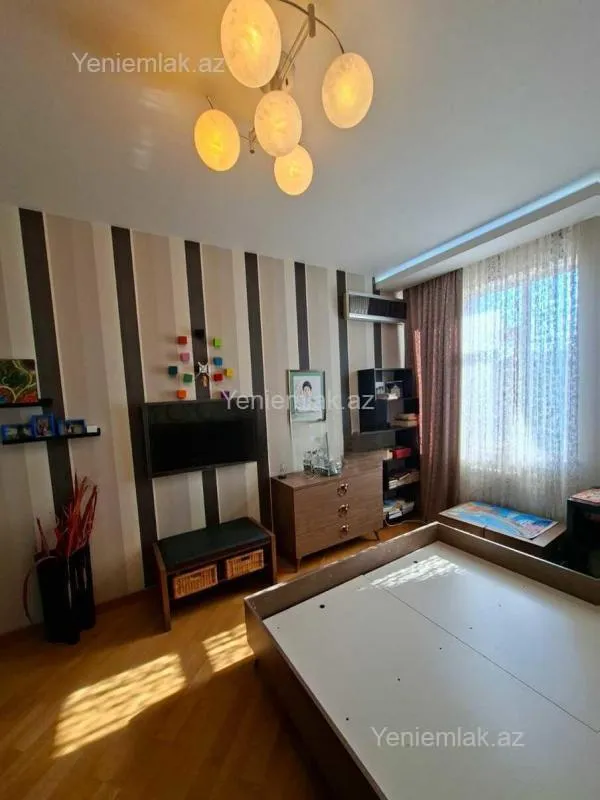 Satılır 4 otaqlı yeni tikili 159 m²