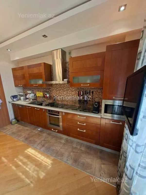 Satılır 4 otaqlı yeni tikili 159 m²