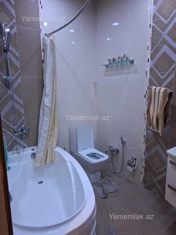 Satılır 4 otaqlı yeni tikili 159 m²