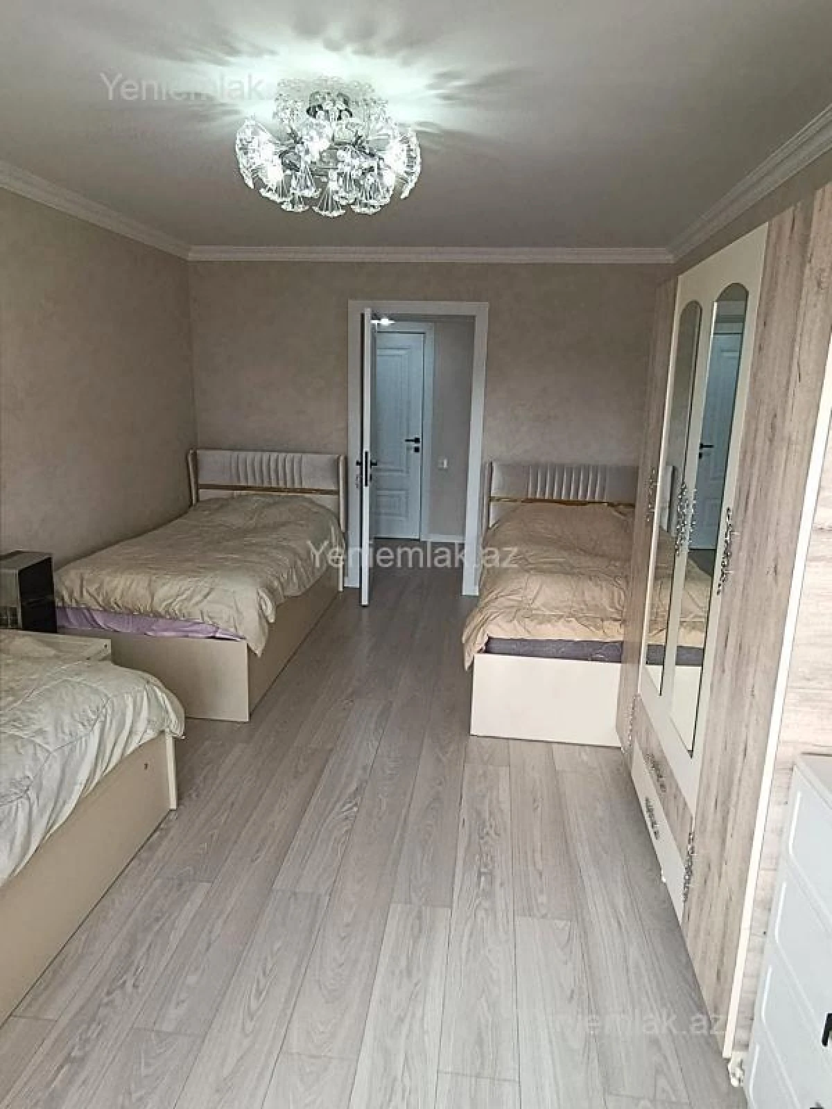 Satılır 3 otaqlı köhnə tikili 80 m²
