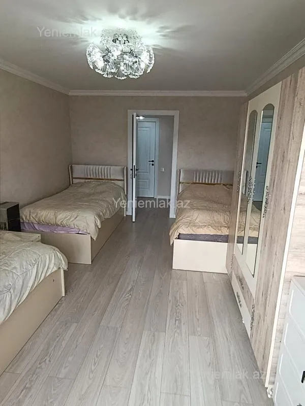 Satılır 3 otaqlı köhnə tikili 80 m²
