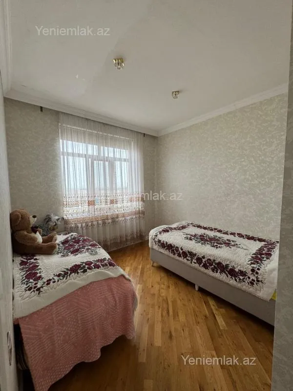 Satılır 3 otaqlı yeni tikili 80 m²