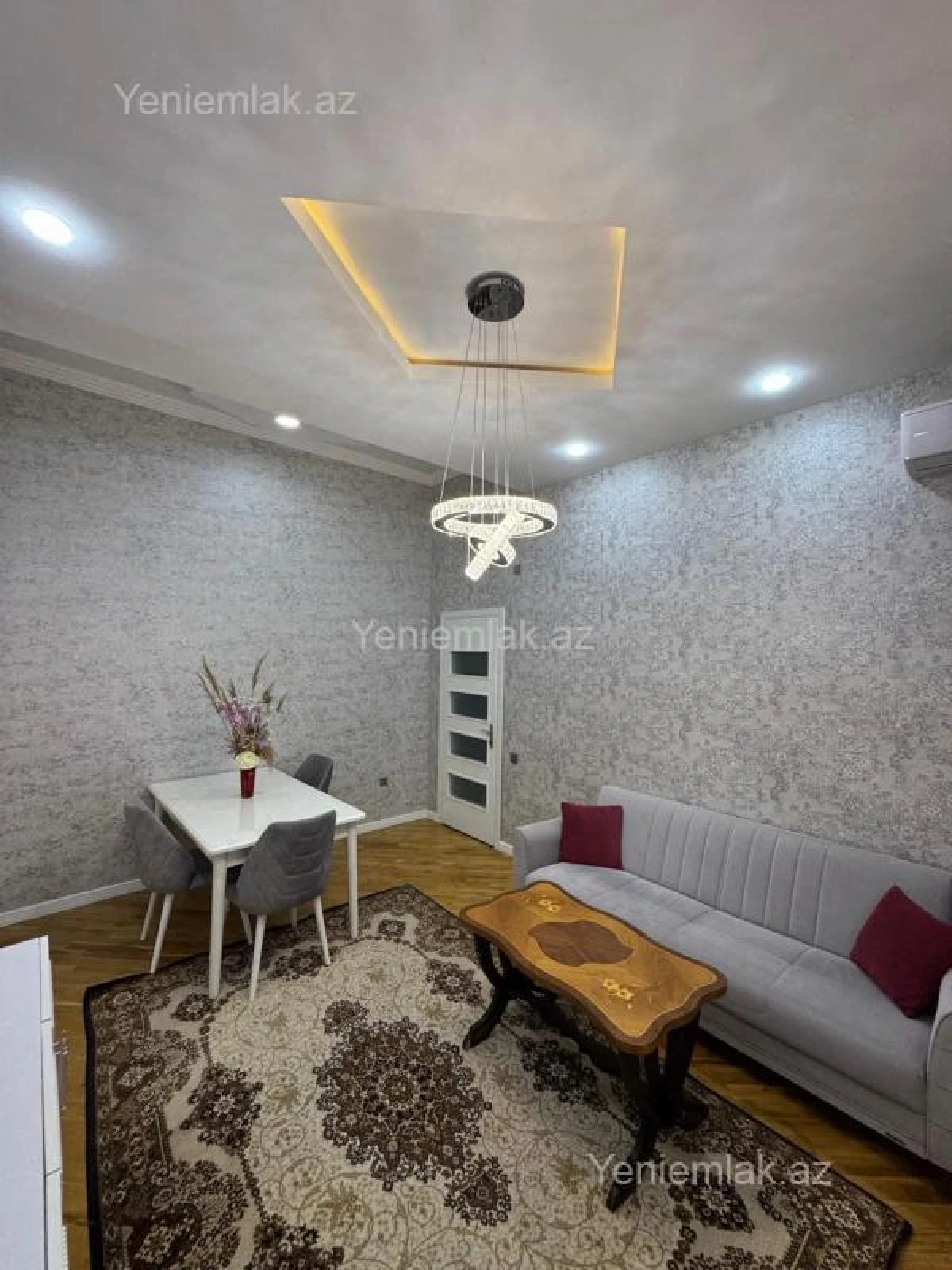 Satılır 3 otaqlı yeni tikili 80 m²
